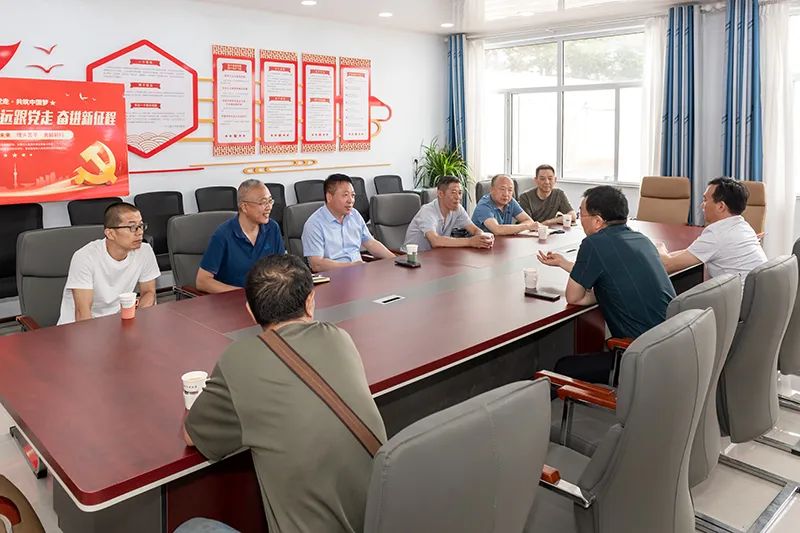 Leaders of Dahe Equipment Xuangong Company conduct field visits to guide village-based assistance work