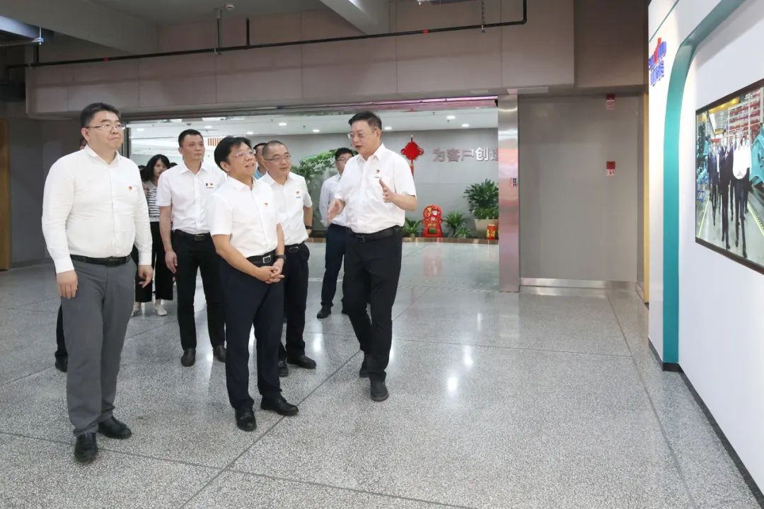 Li Jun, Party Committee Member and Vice President of the Head Office of the Export-Import Bank of China, and His Delegation Investigated Sunward Intelligence