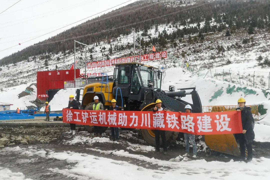 [XCMG Pioneer] Attack the city and pull out the stockaded village to show the advantages and seize the new highland of the electric loader in the blue sea