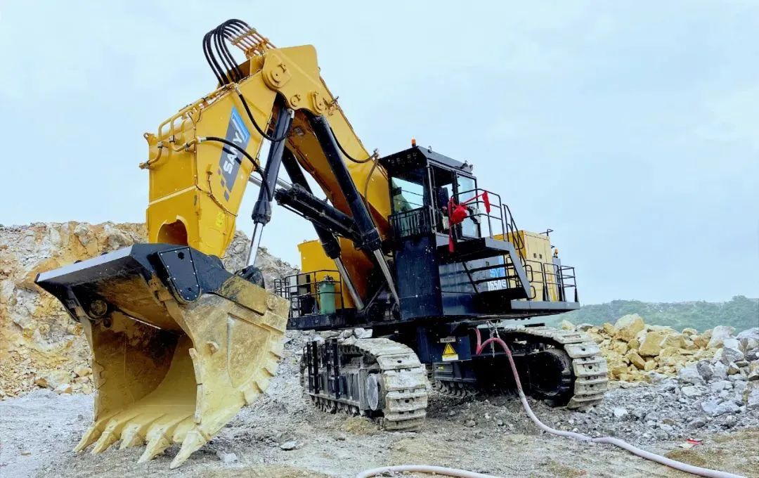 Sany's first 165-ton electric towing super-large excavator is delivered!