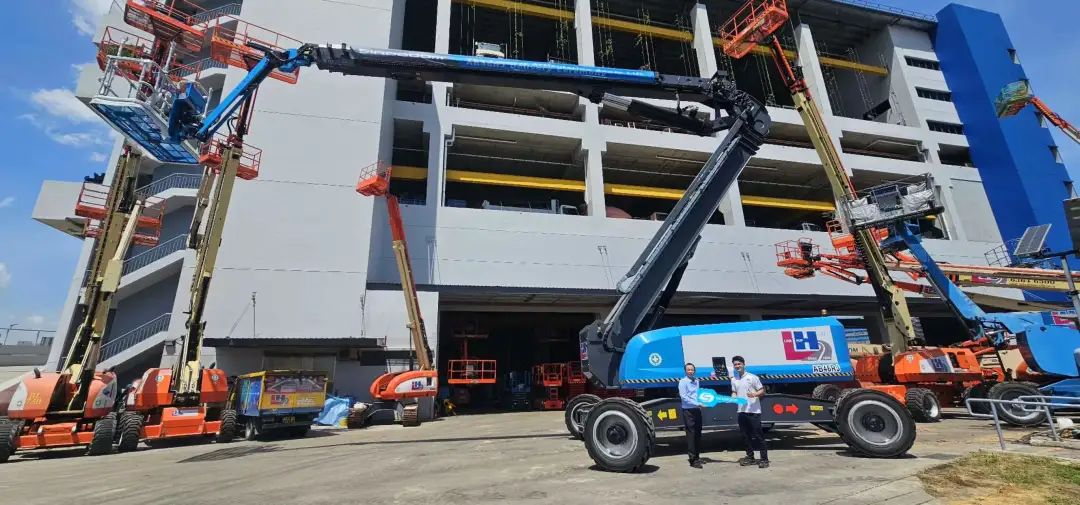 The world's highest crank arm AB46RJ is delivered to Lian Hup, a well-known renter in Singapore