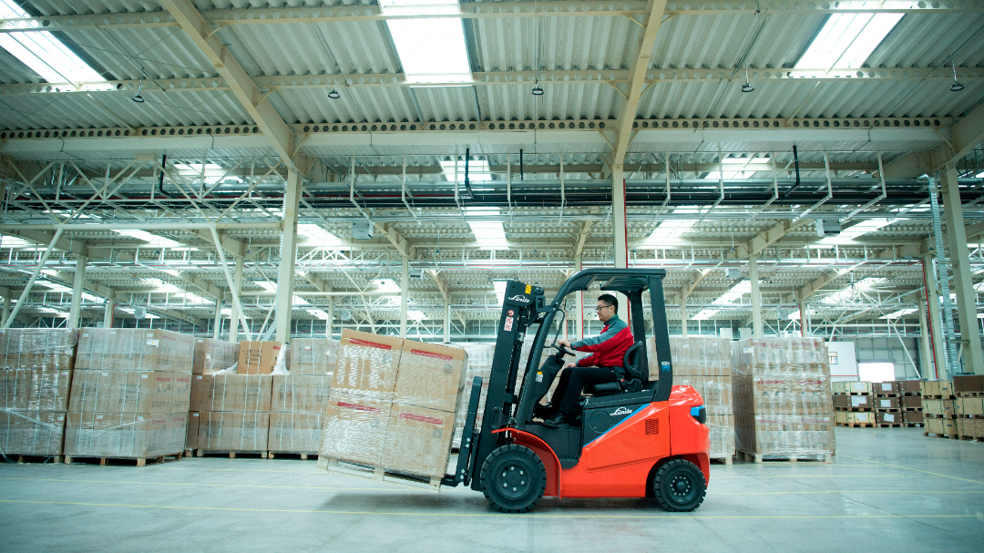 Linde: Summer Lithium Battery Forklift Use Reminder to Help You Survive the High Temperature "Baking" Test