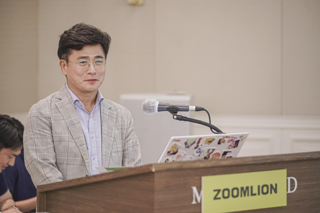 Shining in South Korea, Zoomlion Crane Promotion Meeting in South Korea Successfully Held