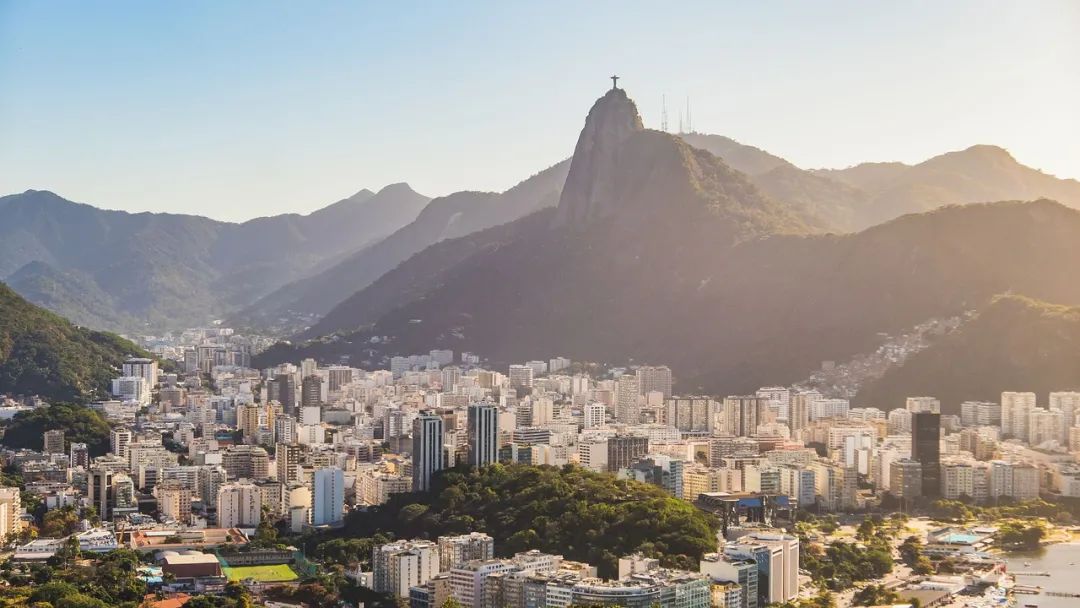 Across Mountains and Seas, BYD Forklift and Brazil's "Say Hi"