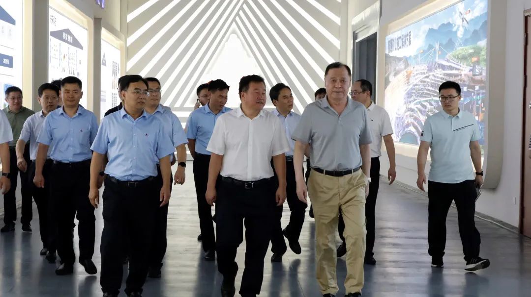 Gou Hongshui, Member of the Standing Committee of Linyi Municipal Party Committee and Secretary of the Party and Labor Committee of Yihe New District, went to Lingong for investigation