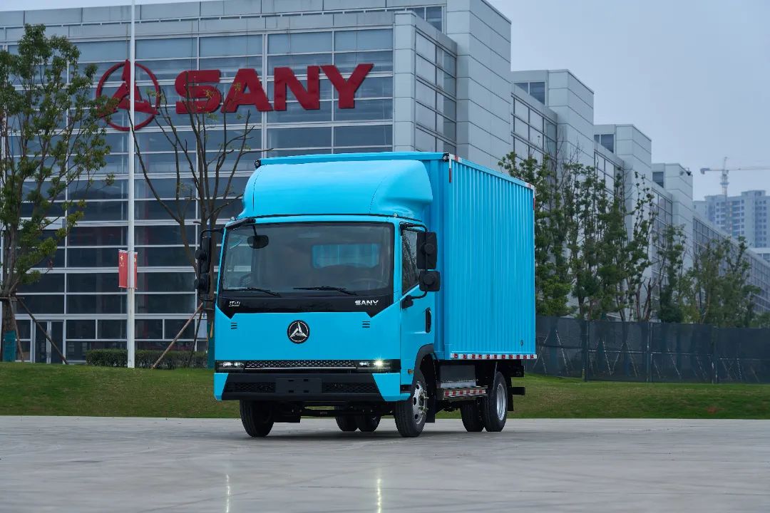 Super cool cockpit! Luxury Car Experience of Sany Jiangshan Electric Light Truck