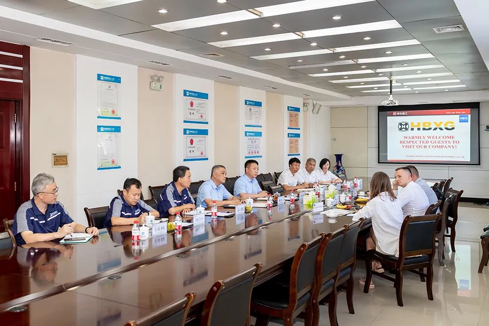 Russian dealers visit Dahe Xuangong Equipment Co., Ltd.