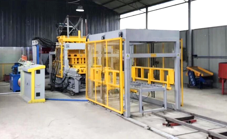 XCMG Official MM6-15 Automatic Concrete Block Making Machine for Sale