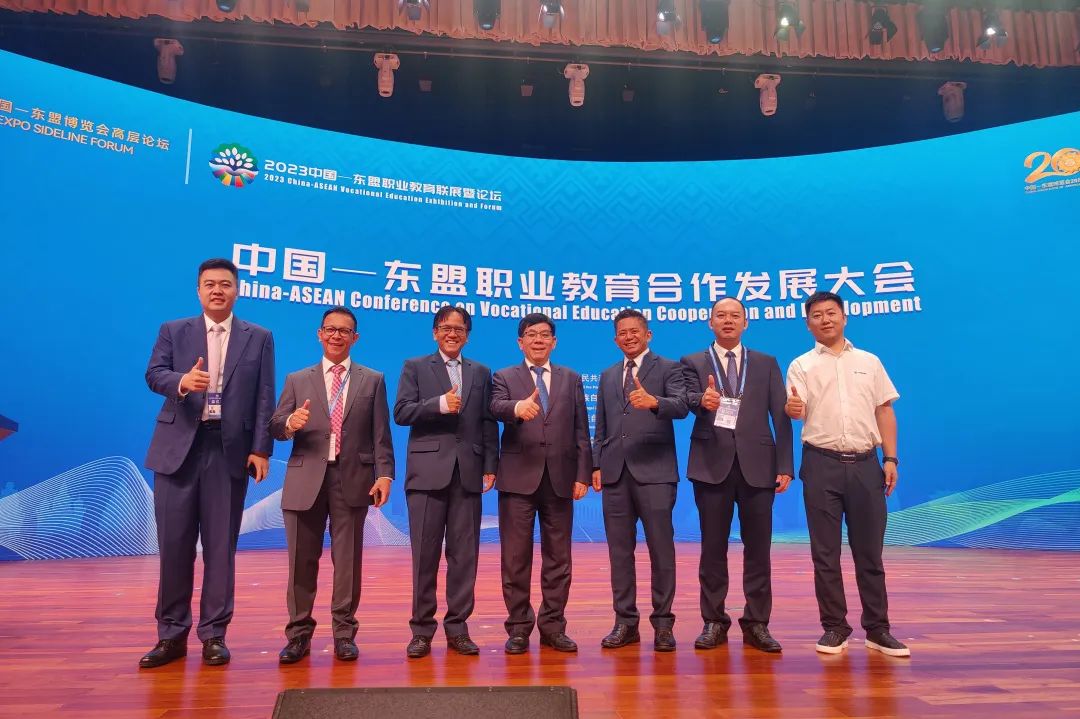 Deepening the Integration of Industry and Education | Liugong Helps China-ASEAN Friendly Development