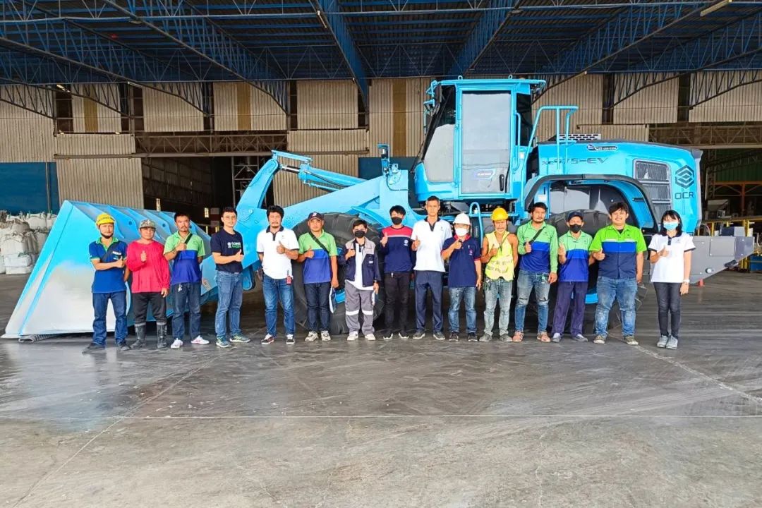 XCMG Large Tonnage Pure Electric Loader Helps Thailand's High Grain Yield!