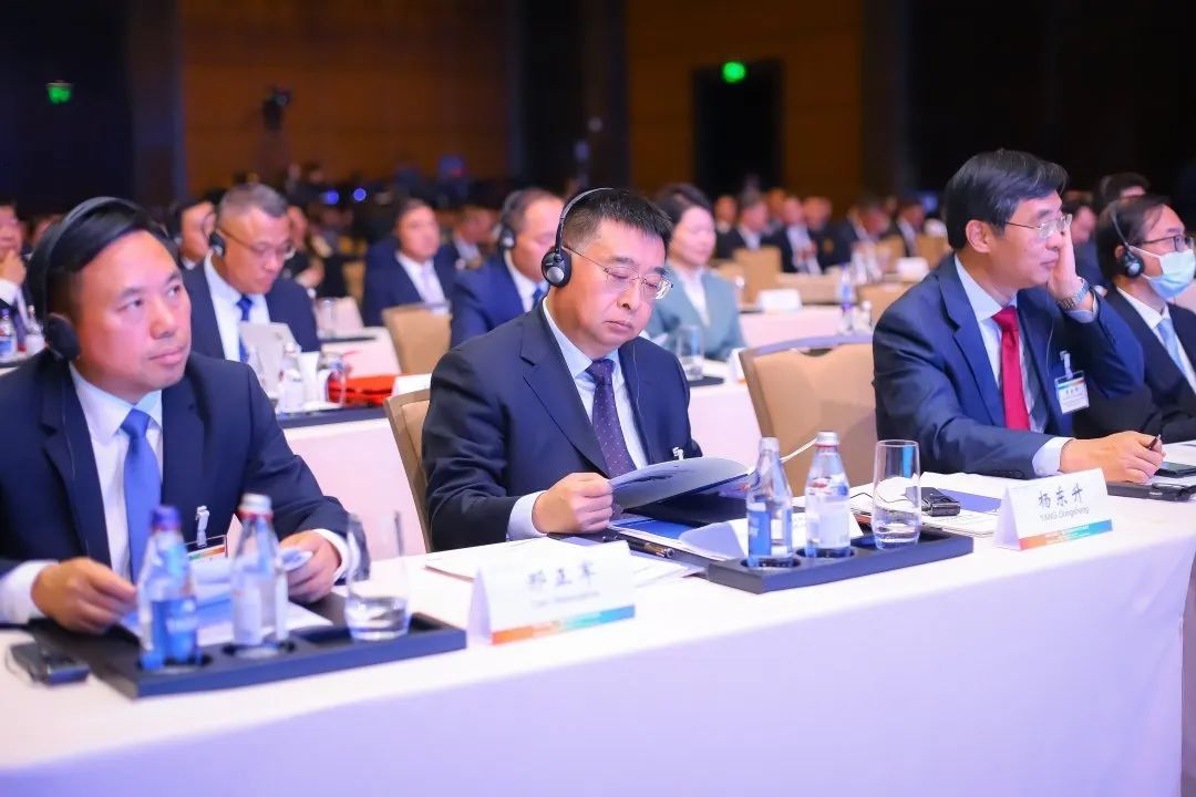 XCMG: Jointly Build the "Belt and Road"? Yang Dongsheng Visits Kazakhstan and Uzbekistan with Jiangsu Delegation