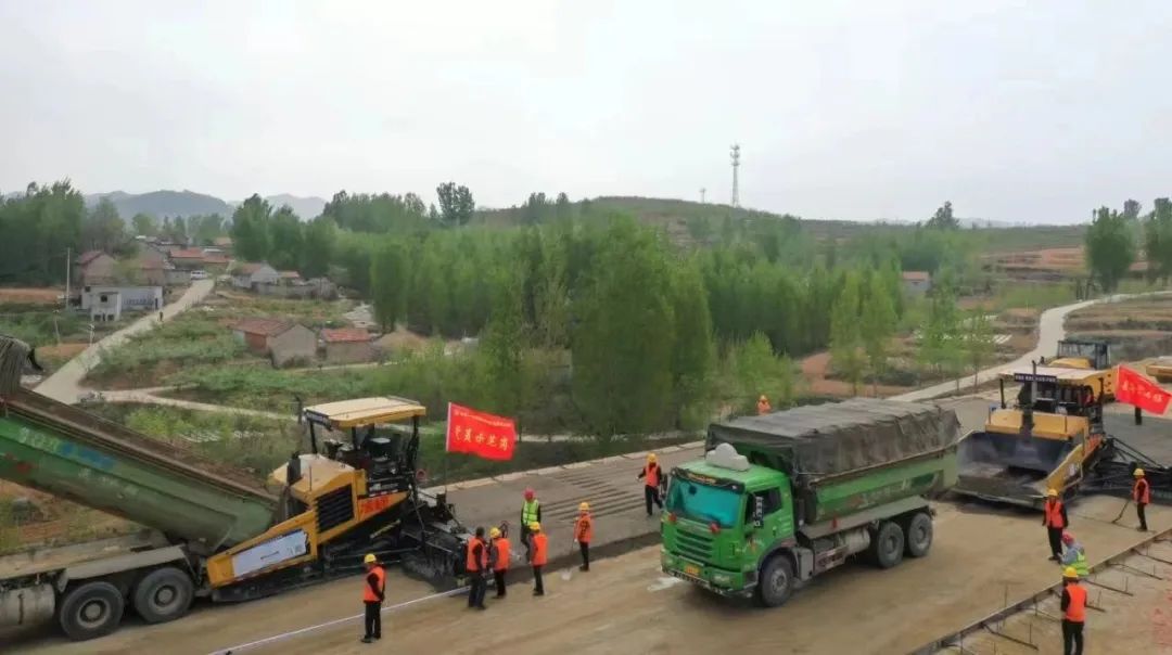 Linyi | "Mid-Autumn" and "National Day" Holidays Do Not Stop Work, Key Highway Construction Is Busy