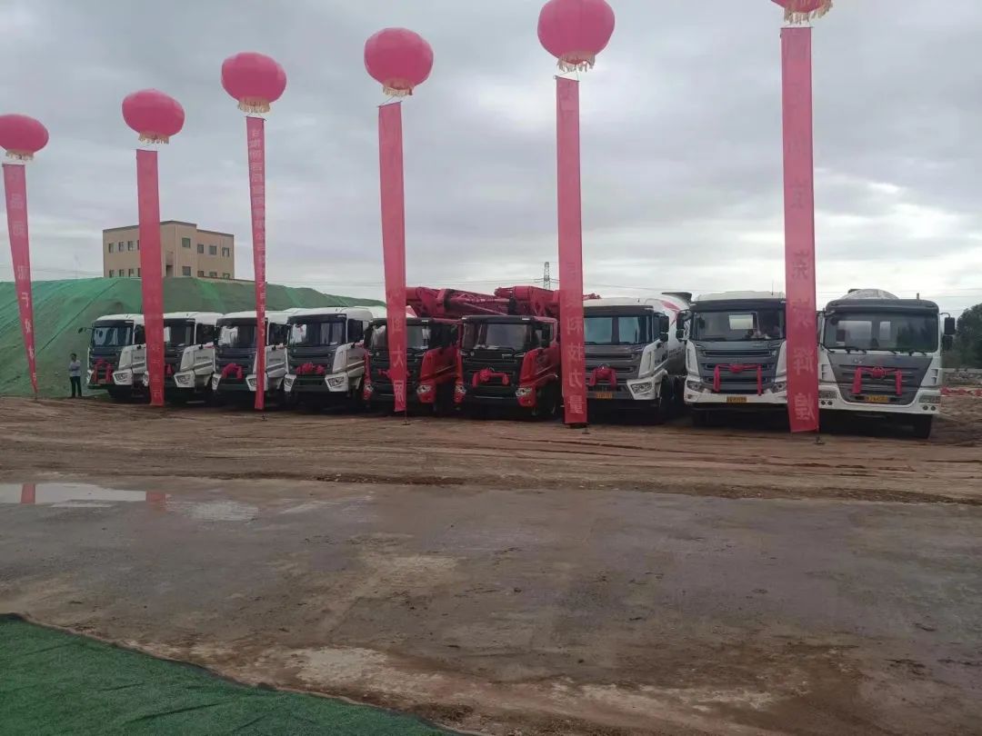 Announce good news to the motherland! To welcome the National Day, Sany concrete equipment is busy being delivered everywhere