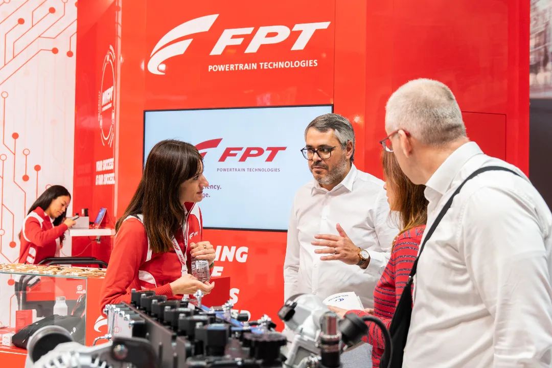 Fiat Power Technology N67 NG Natural Gas Engine Attracts Much Attention at Busworld 2023