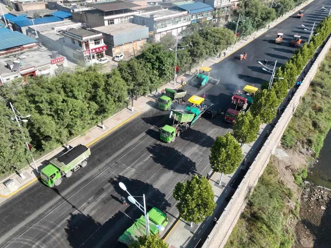 Wittgen construction site style | 48 hours battle: Shanxi Lingshi city main road 65000 m ² pavement