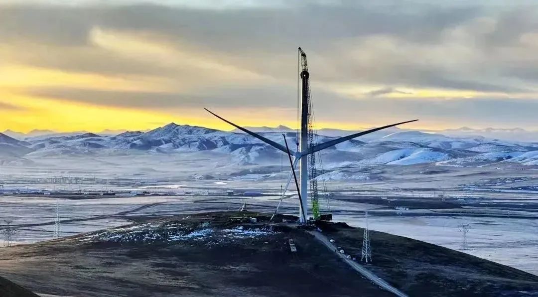 Zoomlion Crane Constructs Snowy Plateau, the World's Largest Wind Power Project at Super High Altitude