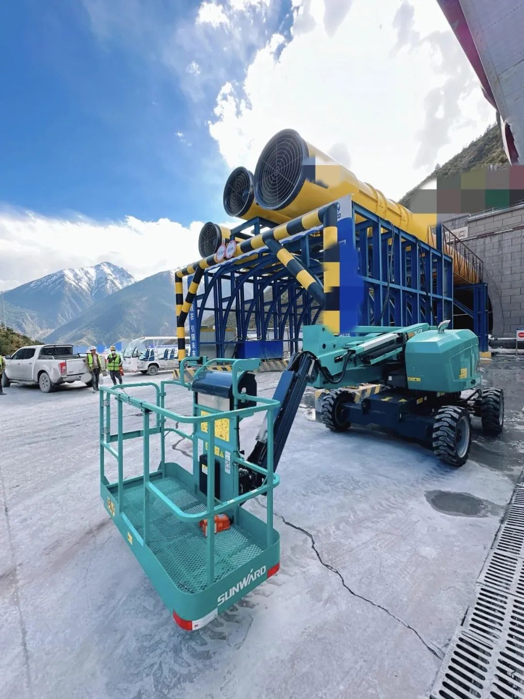 Not afraid of high altitude challenges! Sunward Intelligent High-altitude Mechanical Strength Helps Build Sichuan-Tibet Railway
