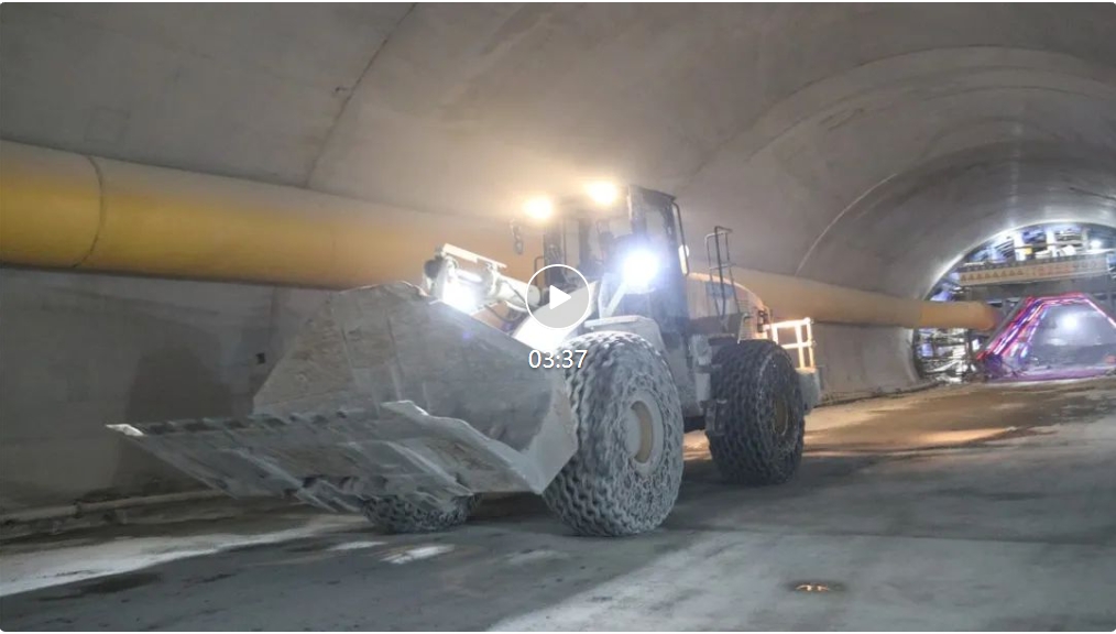 Liugong Efficiency Wins | 866CN Side Dump Loader can Be Called "Tunnel Construction Expert"