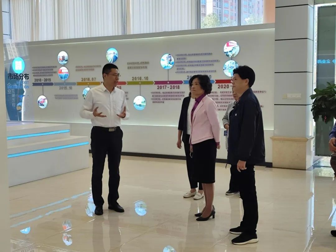 Chen Huiqian, Member of the Standing Committee of Putian Municipal Committee and Minister of Propaganda, and His Delegation Visited Haishan Machinery for Investigation