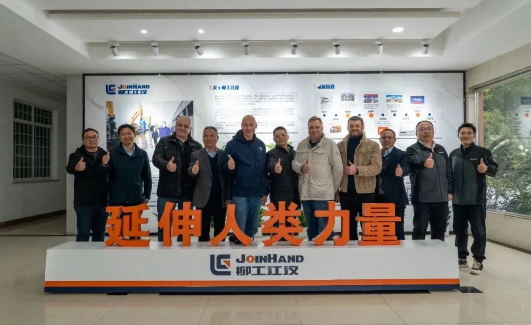 Foreign customers visit Liugong Jianghan Company | Sharing, communication and creating the future