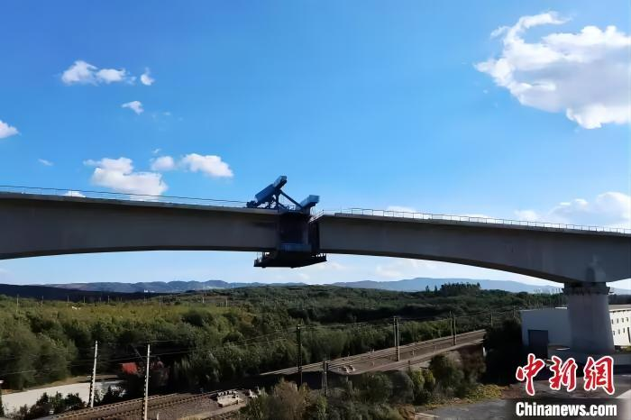 Come on! Sany Pump Truck Helps Chongqing-Kunming High-speed Railway Bridge Fly North and South, Yunnan-Guizhou Natural Moat Becomes a thoroughfare in seconds