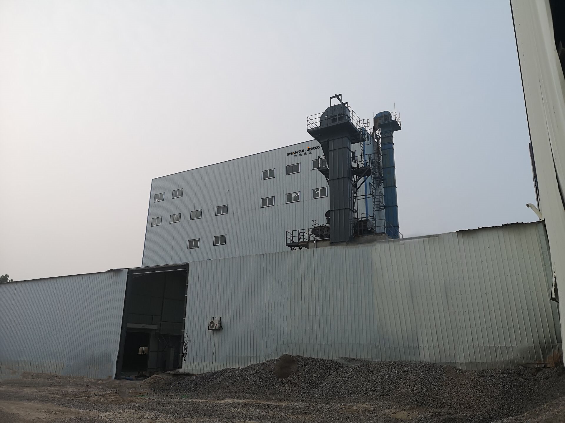 Shantui Jianyou Dry-mixed Mortar Transformation Helps Customers Improve Efficiency