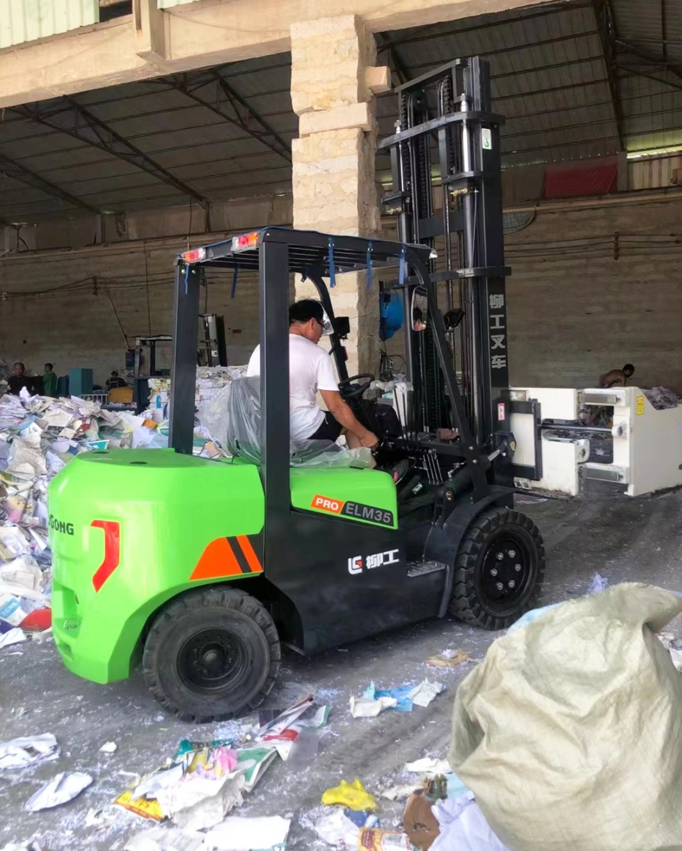 Waste Packing Industry of Liugong E Series Electric Forklift Application Case