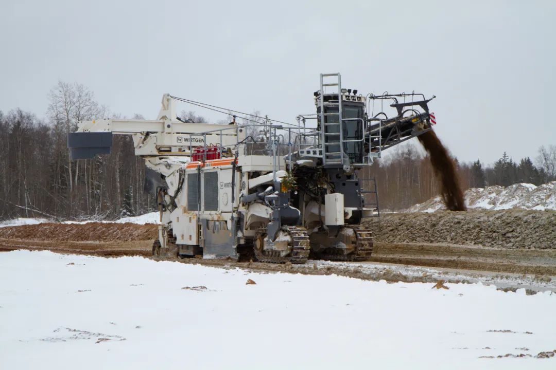 Overseas Elegance | Wirtgen 280 SMi Efficient and Selective Mining