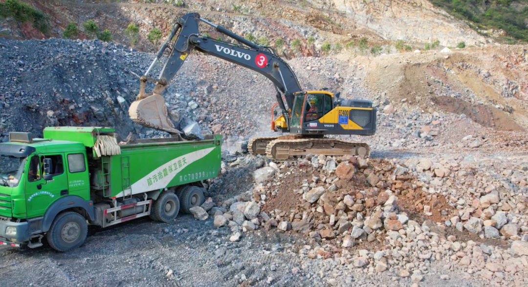 [Renewed Forward] First Fate! Volvo EC400 Excavator Wins Shaanxi Boss's Approval