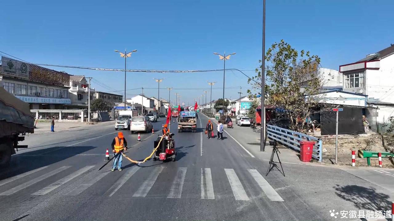 Shucheng, Anhui: Strengthen Highway Maintenance in Winter to Ensure the Safety of People's Travel