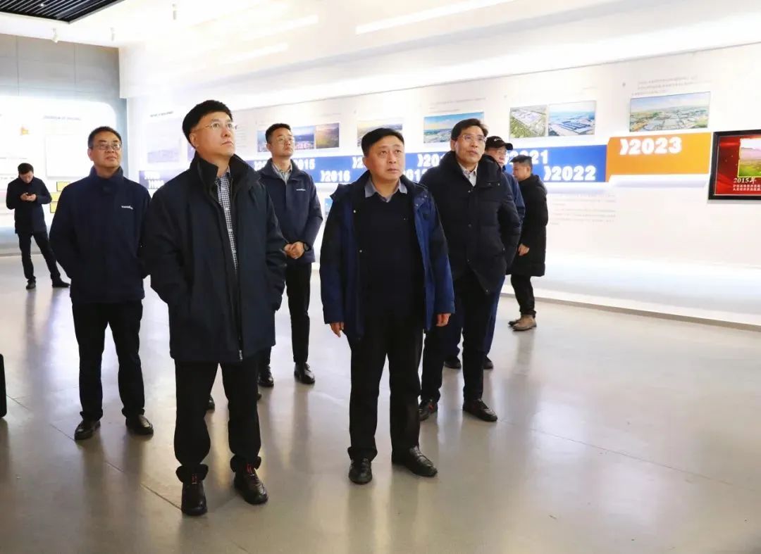 Speeding up the Development of New Quality Productive Forces Jing Guangjun led a team to visit the Dalong Project Base in Bobangshan, Guizhou