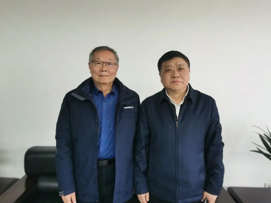 Sunward: He Qinghua led a team to visit China Gezhouba Group