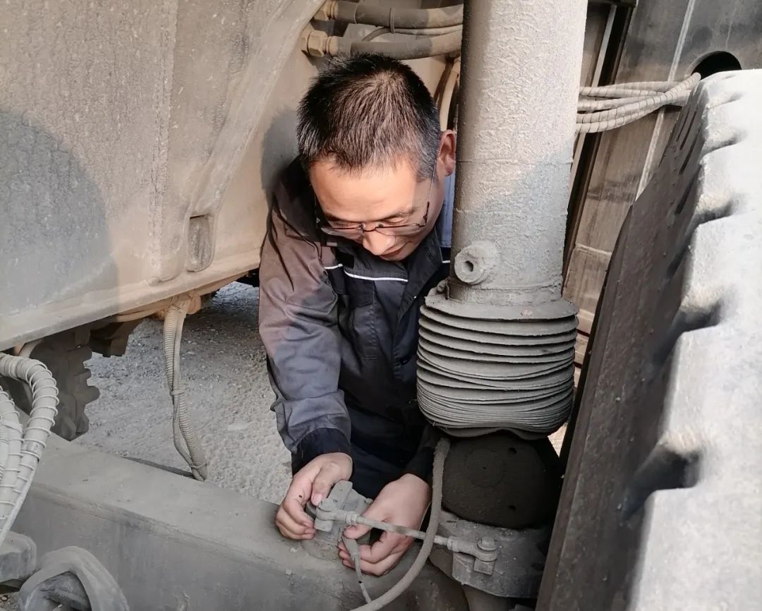 Sany Heavy Industry: Service Pioneer Travel | His Professional Service Was Praised in the Cold Winter