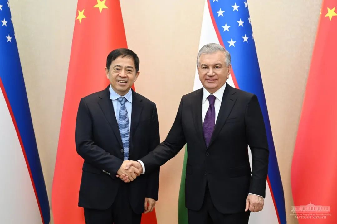 Uzbek President Mirziyoyev Meets with Chairman-in-Office of Sany Group