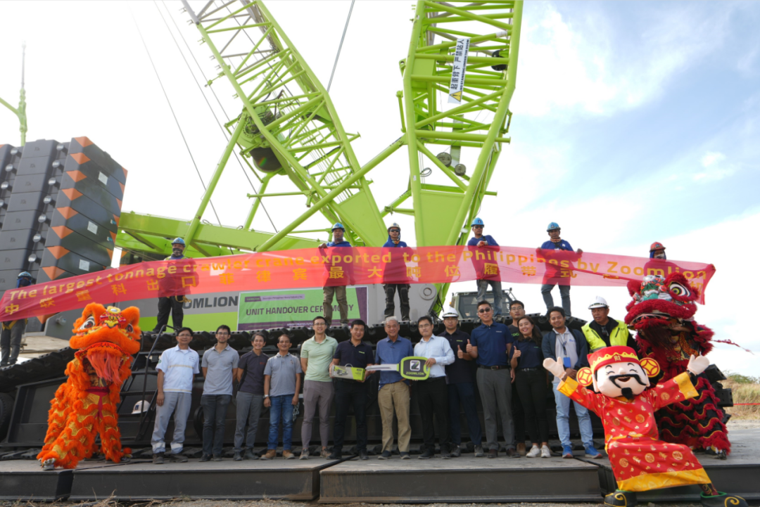 China exports the largest tonnage crawler crane to the Philippines! Successful delivery of Zoomlion ZCC11800