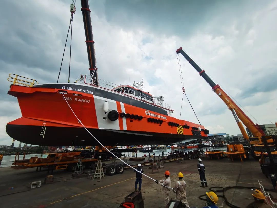 XCMG: XCA900L8 is the absolute protagonist on the Singapore pier with 3 kinds of super-lift deployment angles!