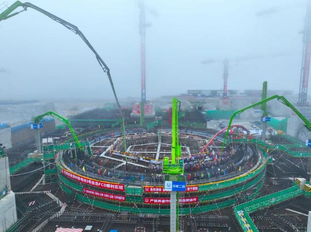 Zhangzhou Nuclear Power Phase II Project "Hualong One" Unit 3 fully started! Zoomlion pours the first tank of concrete for the nuclear island