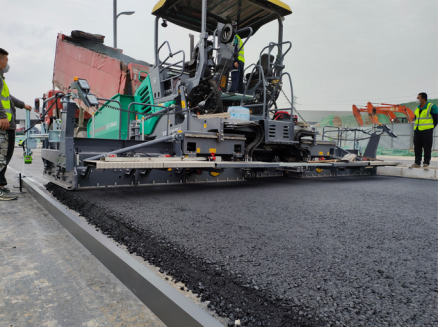 Vi? Answer the phone! | How to choose a new paver to expand the fleet?