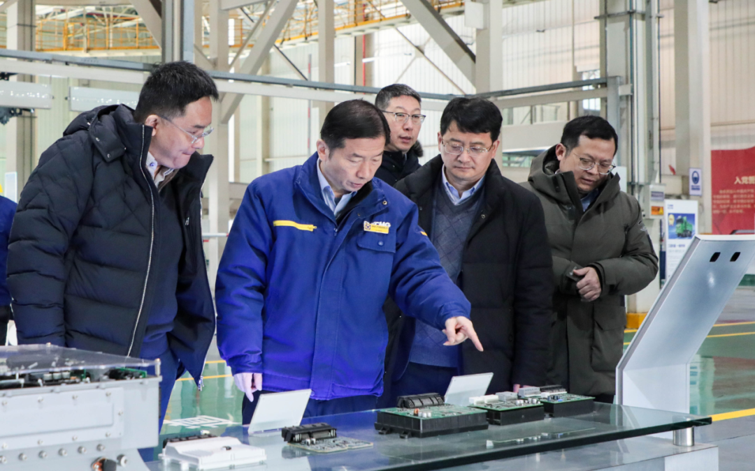 Cheng Xiaoguang of Jiangsu High Investment Group went to Xugong Automobile for investigation and exchange