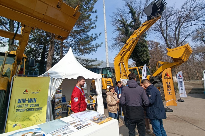 Shandong Lingong Appears at Uzbekistan International Construction Machinery Exhibition