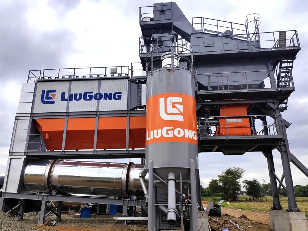 First Liugong Asphalt Station Completed in Asia-Pacific Region