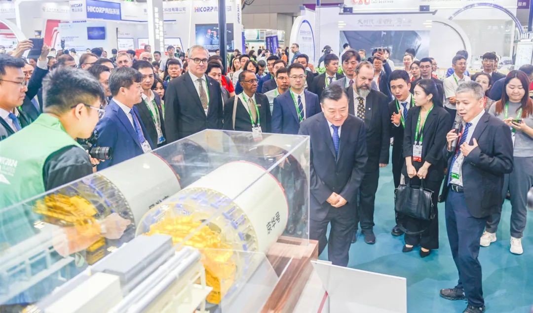 Great powers and heavy weapons serve the world! China Railway Construction Heavy Industry Co., Ltd. in Full Dress at the 2024 World Tunnel Conference