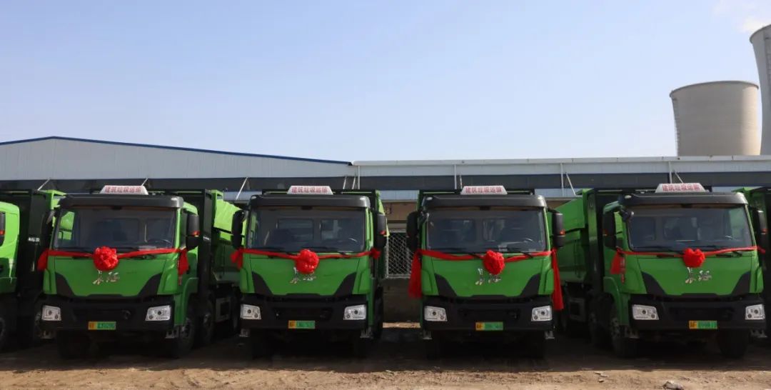 To speed up the green transformation of urban construction and transportation in Baoding, the Great Wall commercial vehicle pure electric slag truck was delivered in batches again.