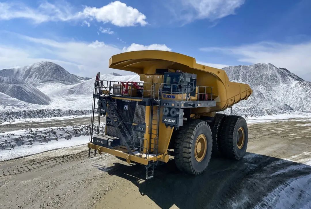 Users say | No fear of high reaction! Hundred XCMG Mining Machinery Regiments Fighting on the Plateau