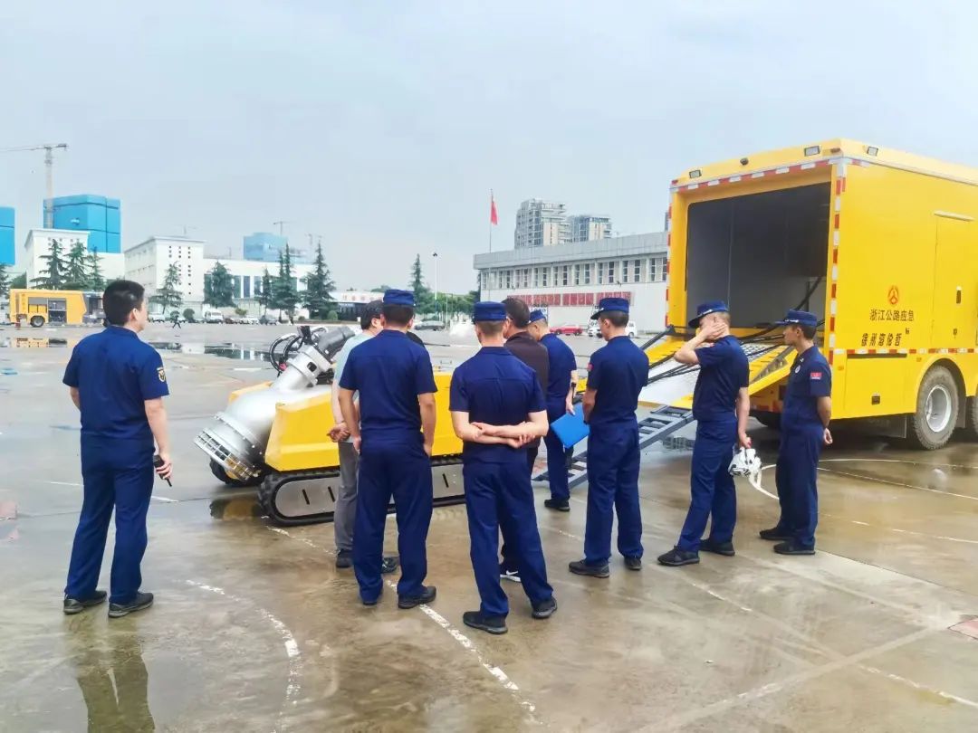 Helen Zhe Emergency Flood Control Equipment National Tour Exhibition Season 4-Chengdu Station