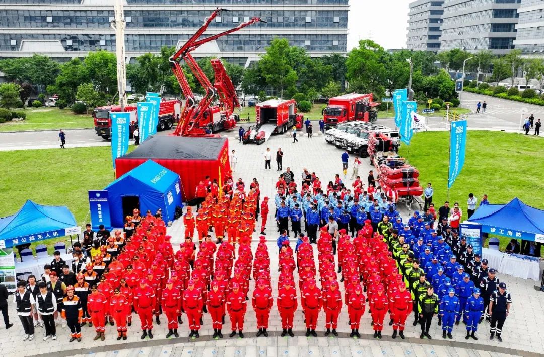 Attention is full! Collective appearance of XCMG emergency rescue equipment