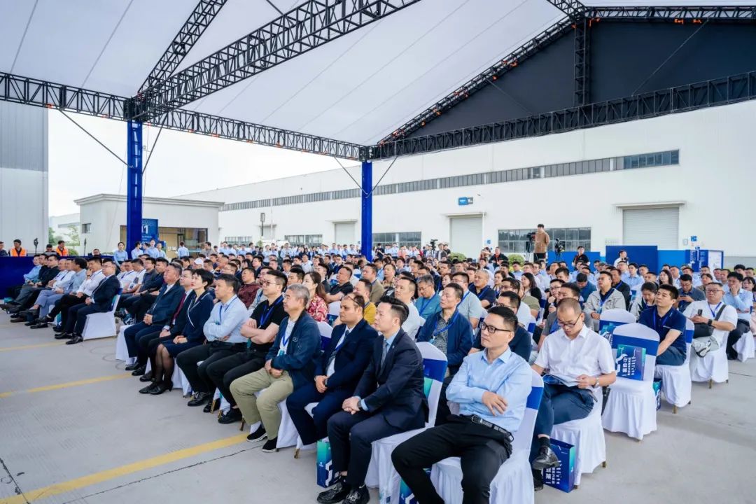 The First Release of Yingfeng Environment New Energy Environmental Sanitation Equipment Industry and the Promotion Meeting of New Products in 2024 Successfully Held