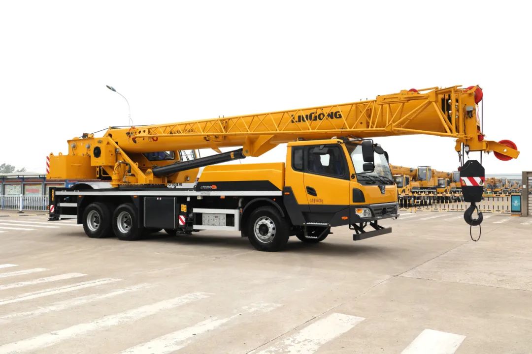 First order! Liugong LTC250T5 & LTC320L5 Truck Cranes to Central Asia