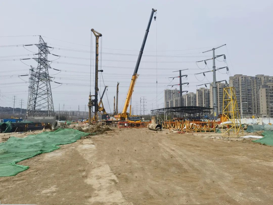 I contract my territory! XCMG Rotary Drilling Rig Helps Build Xuzhou Subway Station