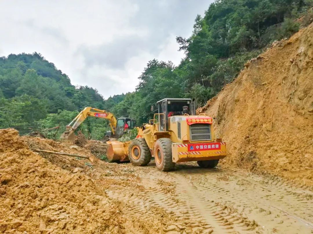 Hearing the "flood" and moving | Liugong emergency assistance in flood fighting and rescue